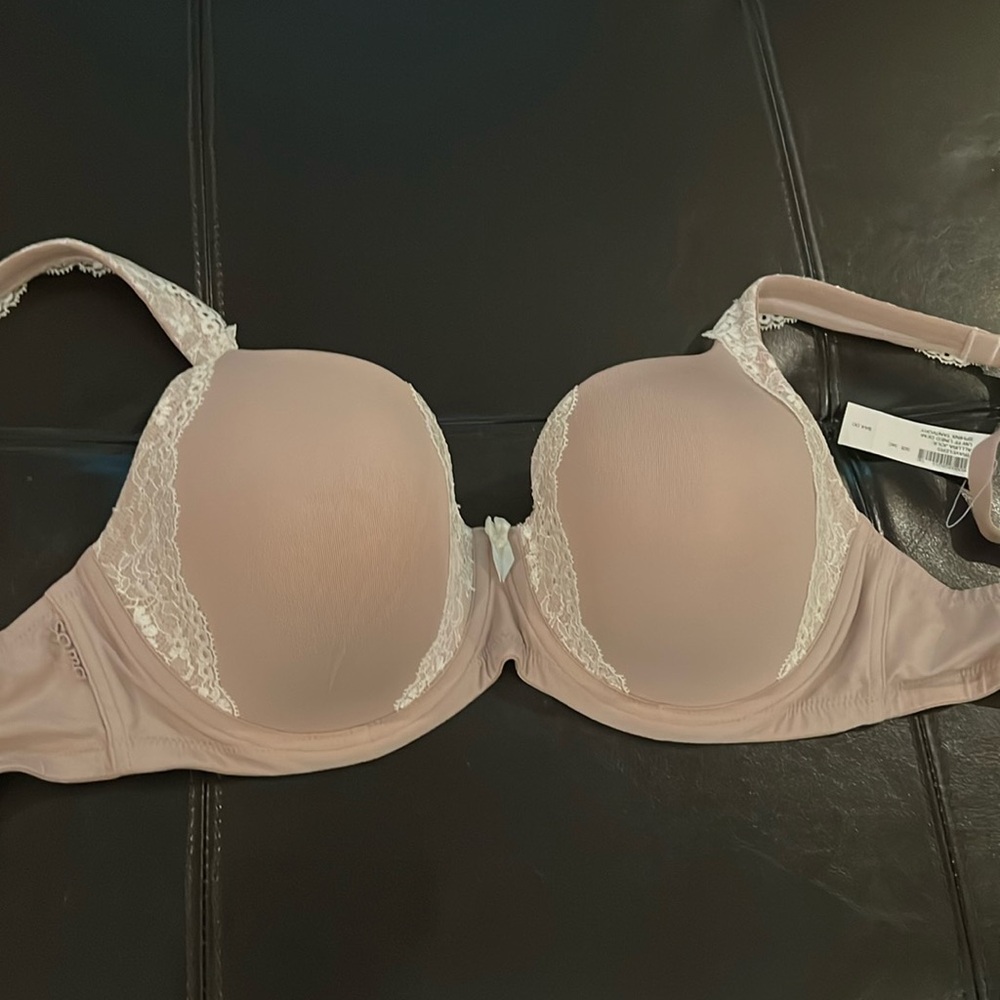 Soma Light Pink Lace Trim T-Shirt Bra